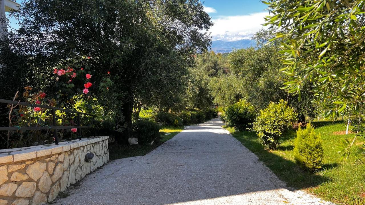 Villa Sania Kassiopi Buitenkant foto